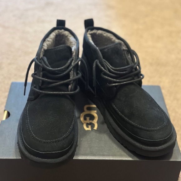 UGG Neural MOC Black Size 10 - Picture 1 of 4